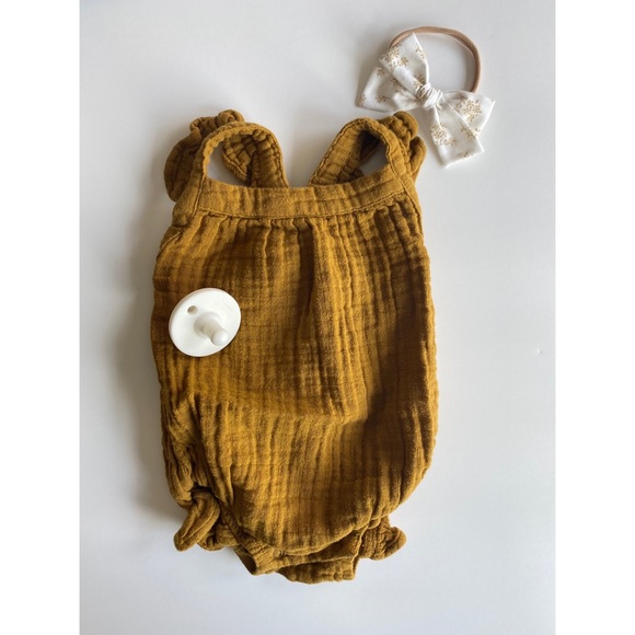 City Mouse Other - City Mouse Cross-back Muslin Romper/Bubble